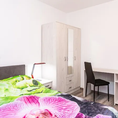 Irina - A4 First Floor - Mpolo Apartment
