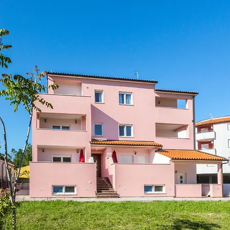 Irina - A4 First Floor - Mpolo Apartment Medulin